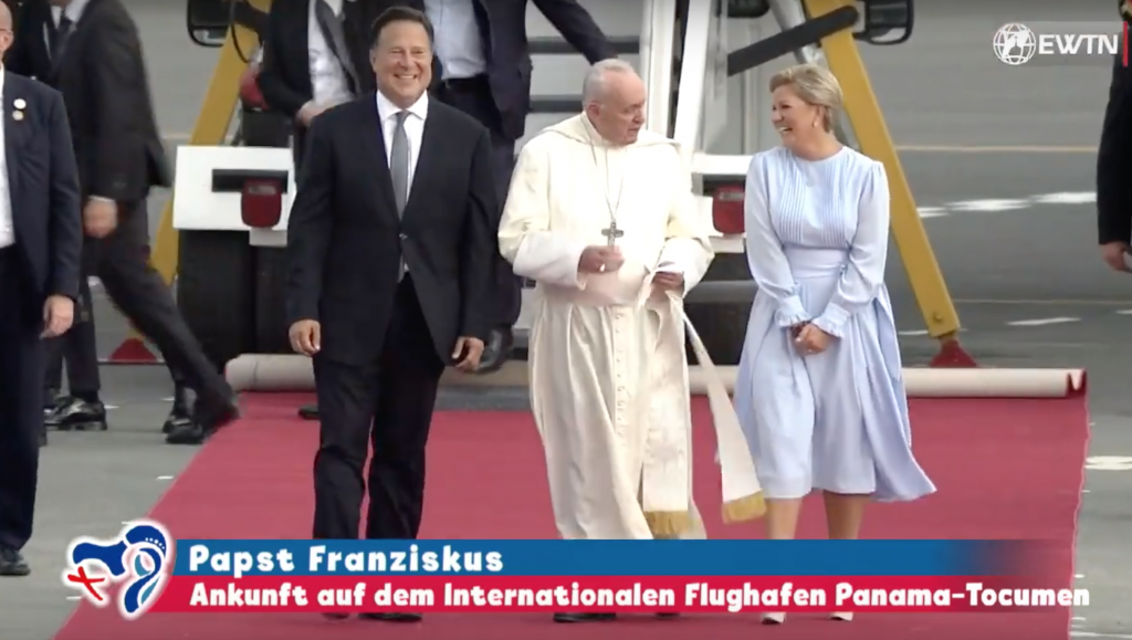 Die Ankunft des Papstes in Panama (MIT VIDEO)